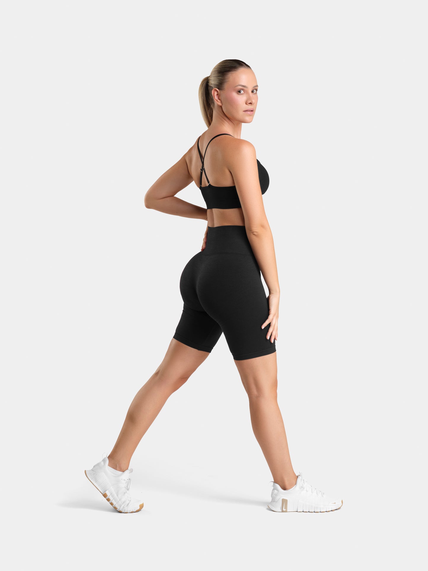 Essential Seamless Shorts